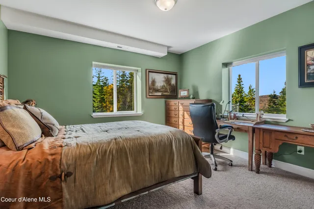 $1,214,000 | 833 Drummond Peak Road, Pinehurst, ID 83850