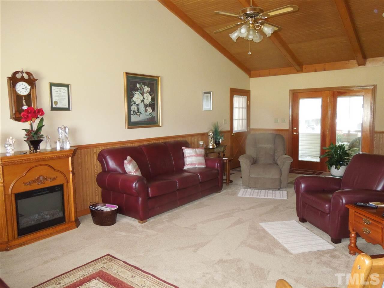 832 Blue Pond Road Clayton, NC 27520 - Photo 4 of 22 Gallery Image 4