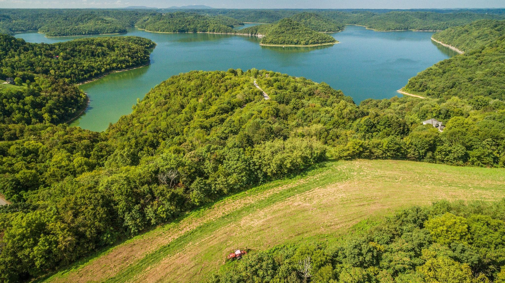 1 Wolf Creek Road Silver Point, TN 38582 - Photo 18 of 25