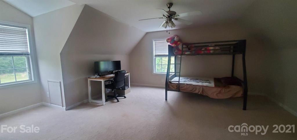 1945 Rhyne Road Dallas, NC 28034 - Photo 17 of 36 Gallery Image 17