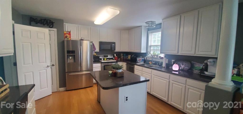 1945 Rhyne Road Dallas, NC 28034 - Photo 9 of 36 Gallery Image 9