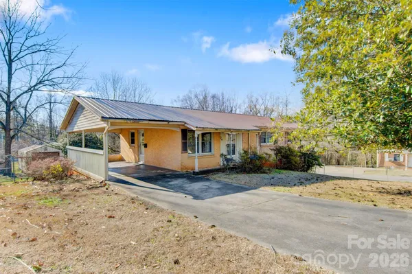$219,000 | 24 West Berkley Avenue, Granite Falls, NC 28630
