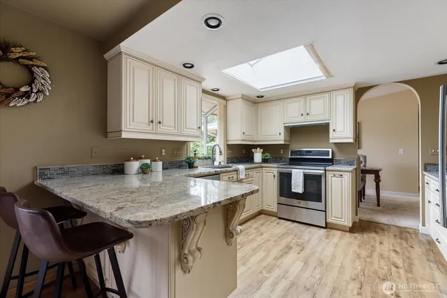 $775,000 | 1856 North Boon Road, Oak Harbor, WA 98277