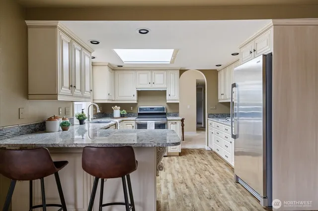 $775,000 | 1856 North Boon Road, Oak Harbor, WA 98277