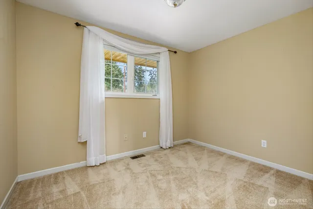 $775,000 | 1856 North Boon Road, Oak Harbor, WA 98277