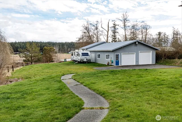 $775,000 | 1856 North Boon Road, Oak Harbor, WA 98277