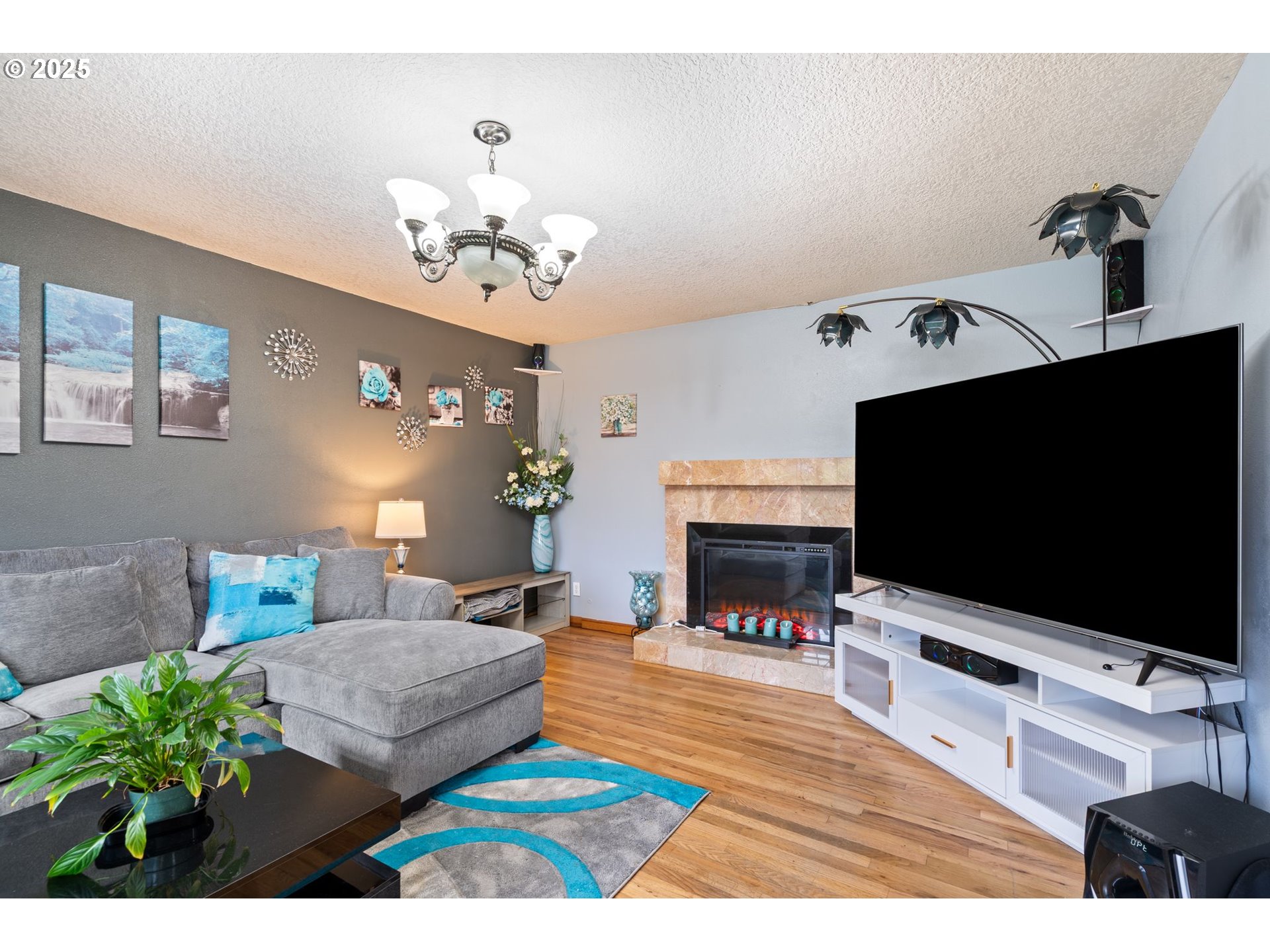 1435 Southeast 148th Avenue Portland, OR 97233 - Photo 7 of 48