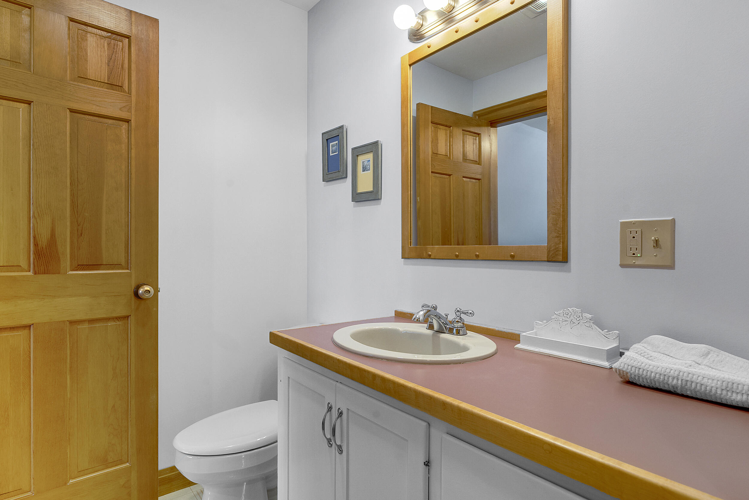 227 Benson Road Manchester, ME 04351 - Photo 57 of 91 42_227benson-34