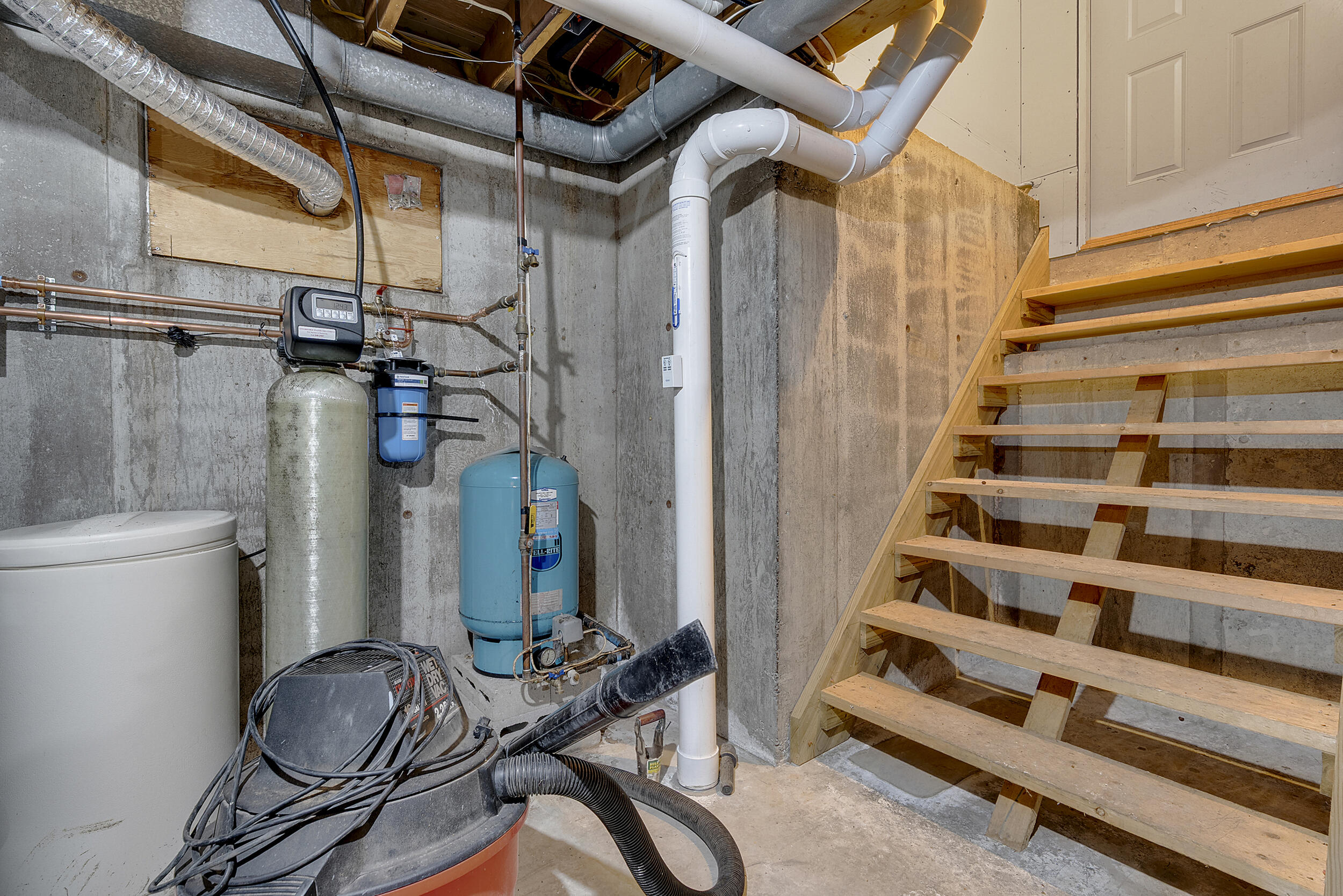 227 Benson Road Manchester, ME 04351 - Photo 69 of 91 56_227benson-48