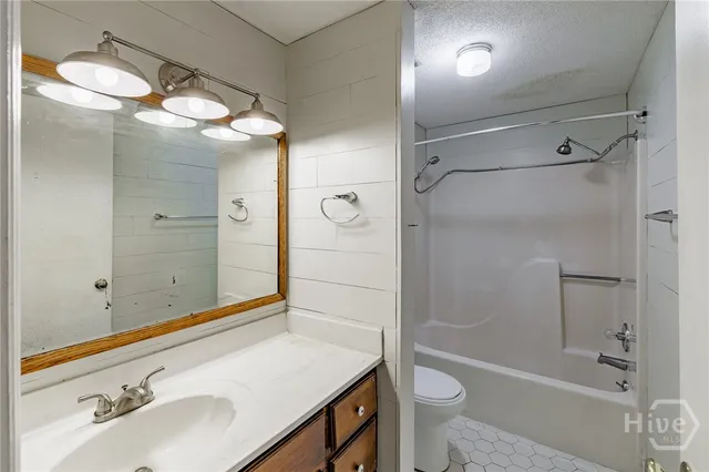 $159,900 | 2505 West Broad Street, Unit 222, Athens, GA 30606