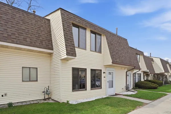 $165,000 | 6040 Virginia Street, Merrillville, IN 46410