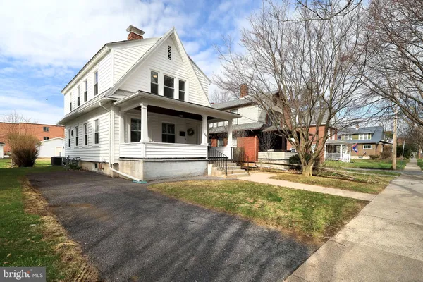 $499,900 | 222 South Gill Street, State College, PA 16801