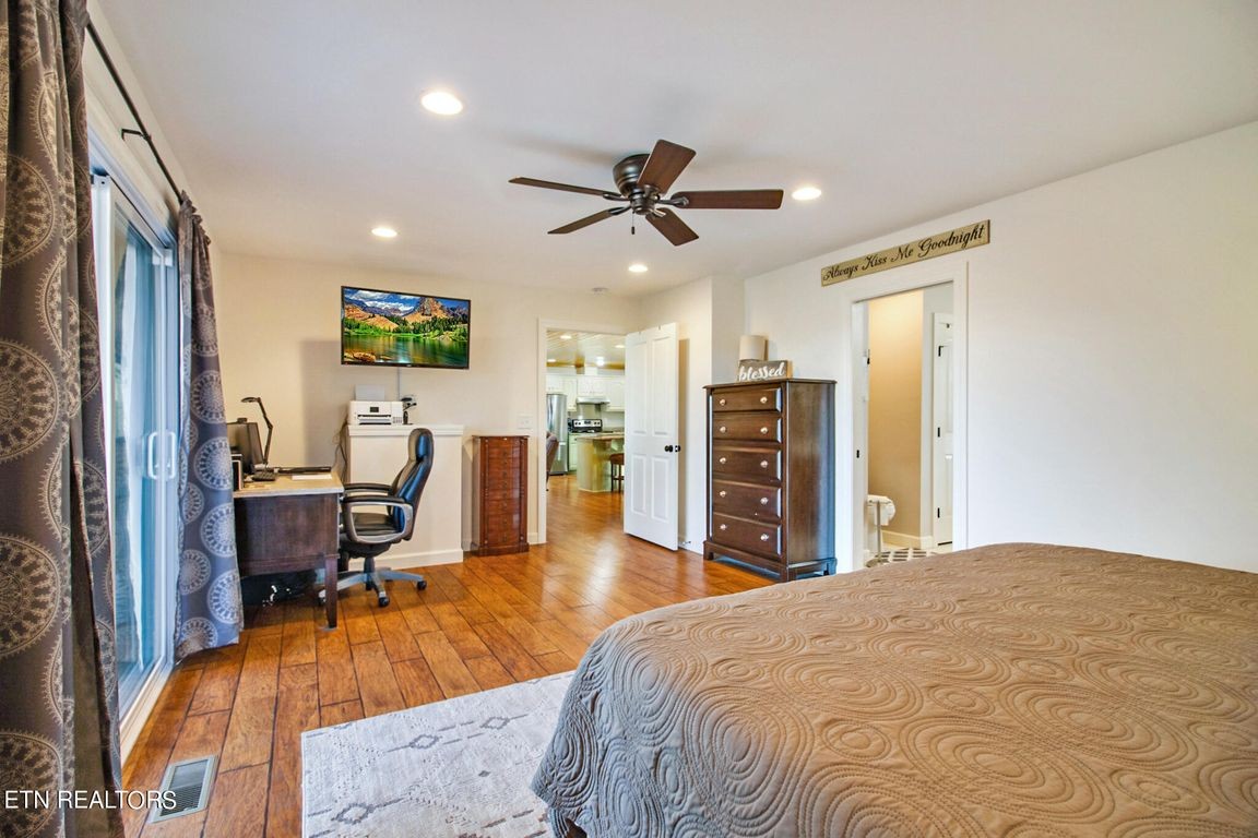 1375 Back Bone Road Sparta, TN 38583 - Photo 26 of 52 a bed room with a bed and a television