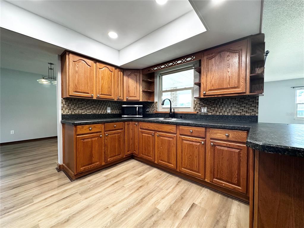 947 North Atmore Circle Deltona, FL 32725 - Photo 10 of 28