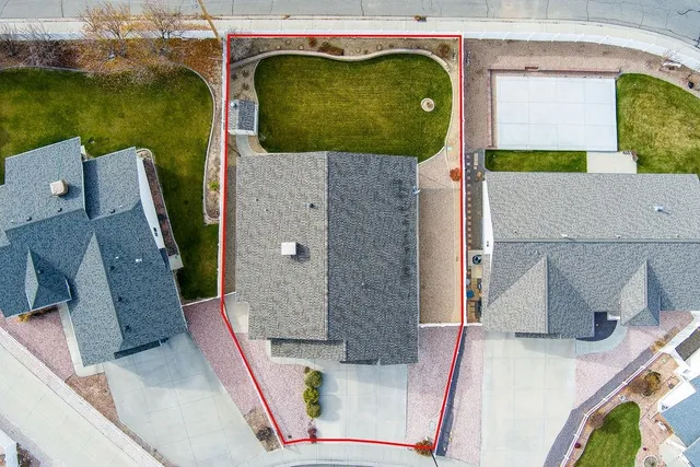 an aerial view of a wooden floor