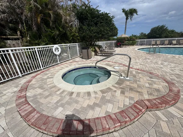 $1,900 | 110 Southwest Peacock Boulevard, Unit 6102, Port St. Lucie, FL 34986