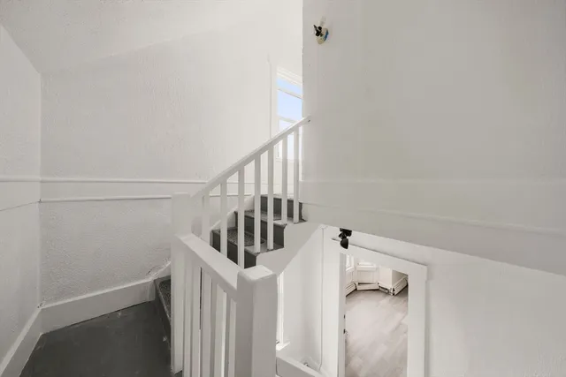 a view of entryway and hall