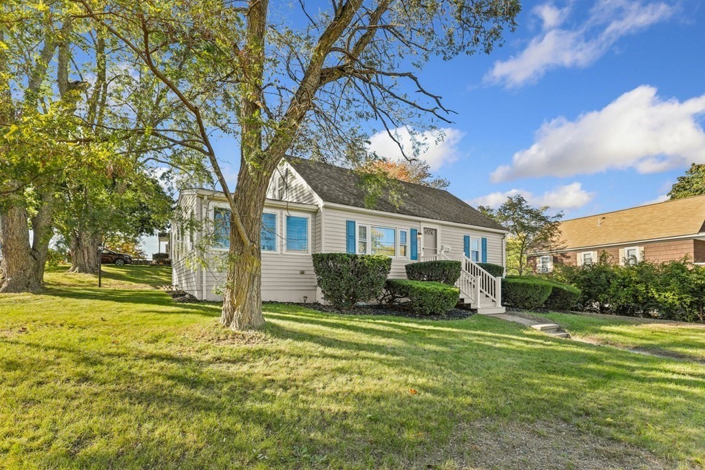 314 Riverside Street Lowell, MA 01854 - Photo 29 of 35 Gallery Image 29