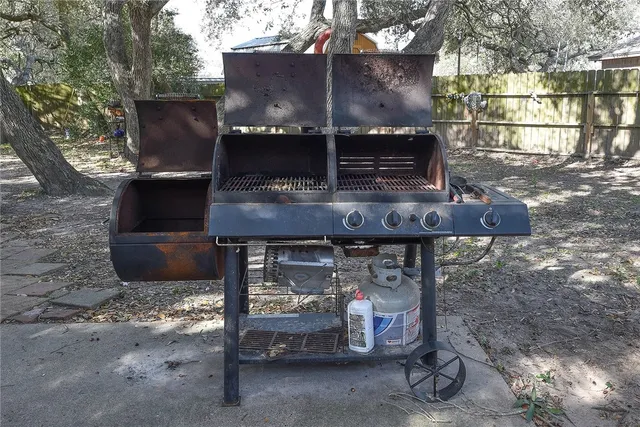 $289,900 | 2101 Capeheart Street, Ingleside, TX 78362