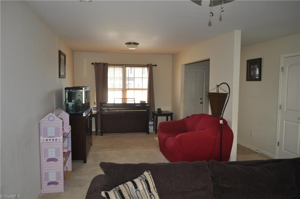 1131 Red Sage Road Winston-Salem, NC 27127 - Photo 4 of 27 Gallery Image 4