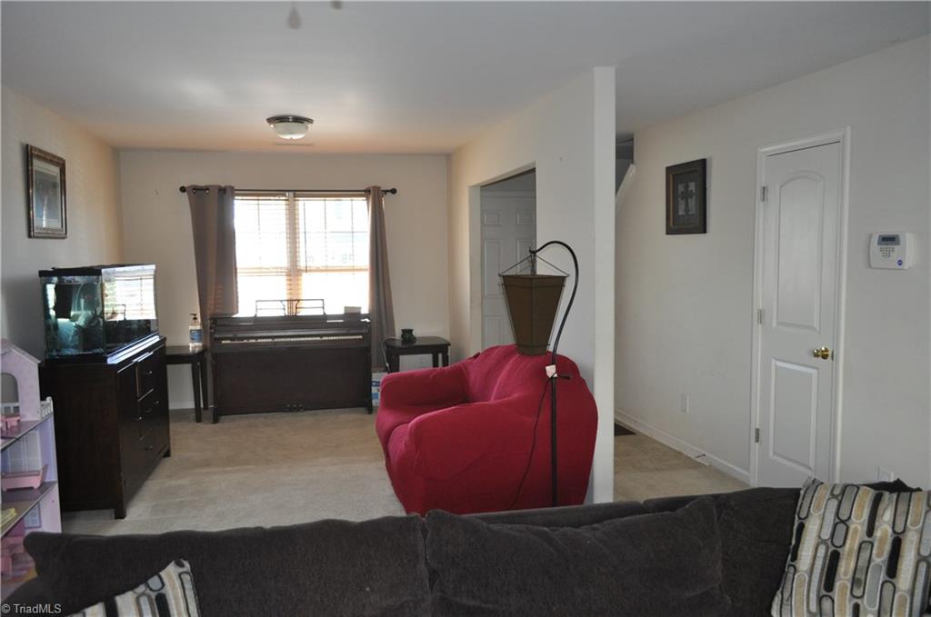 1131 Red Sage Road Winston-Salem, NC 27127 - Photo 6 of 27 Gallery Image 6