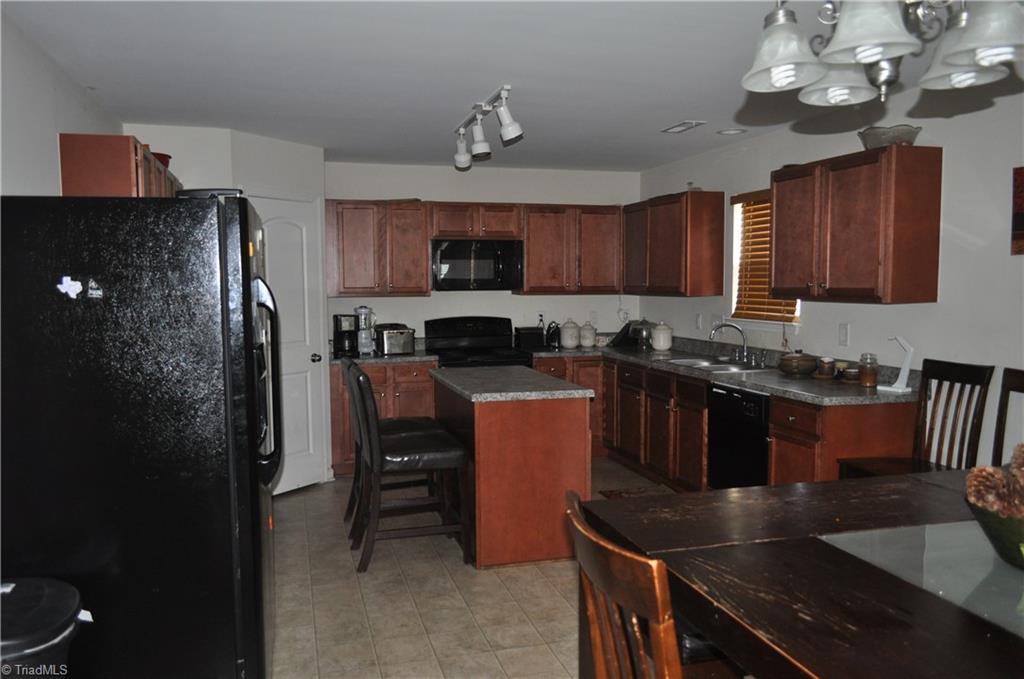 1131 Red Sage Road Winston-Salem, NC 27127 - Photo 10 of 27 Gallery Image 10