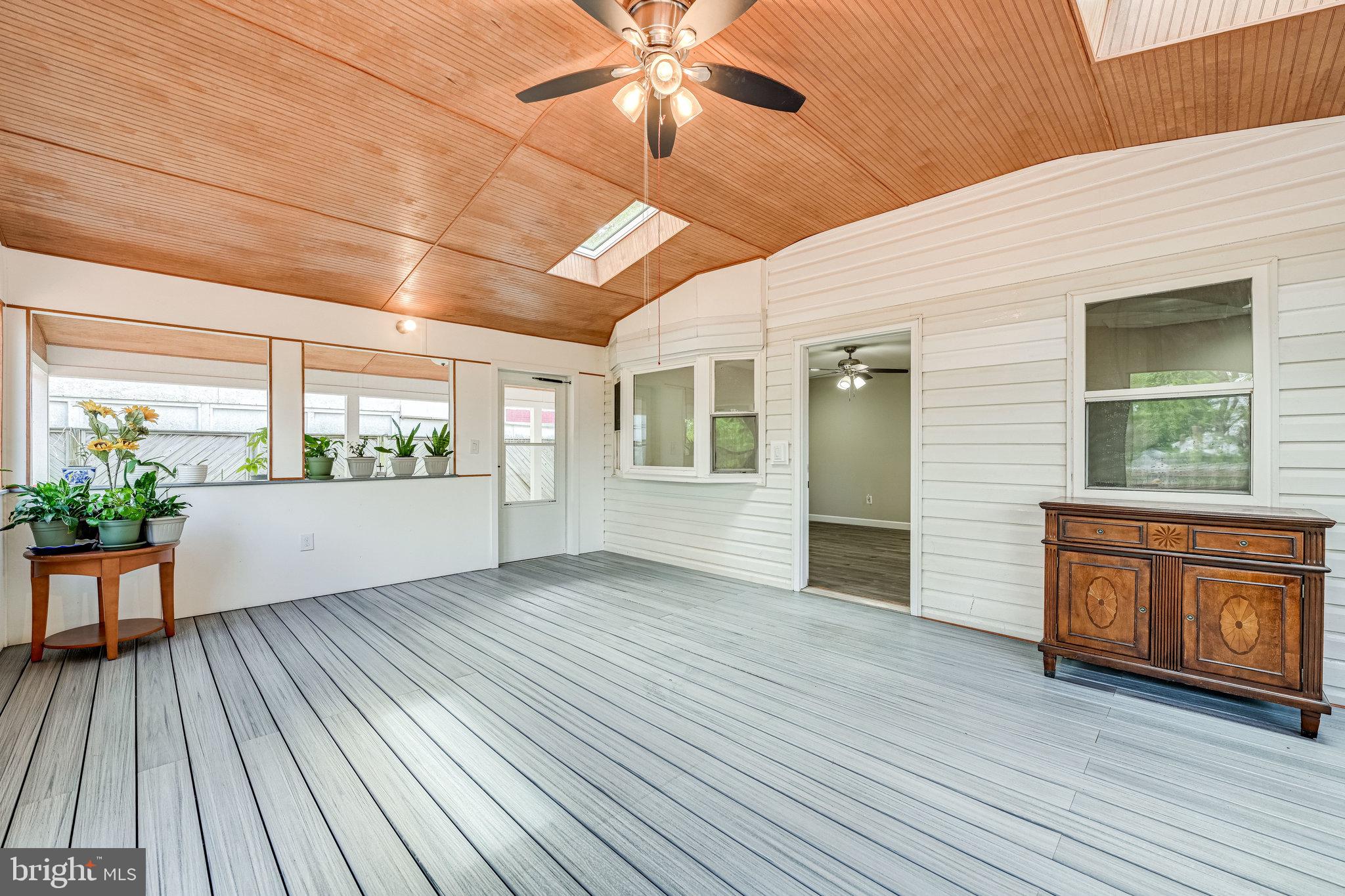 4005 Lees Corner Road Chantilly, VA 20151 - Photo 24 of 31 Sunroom