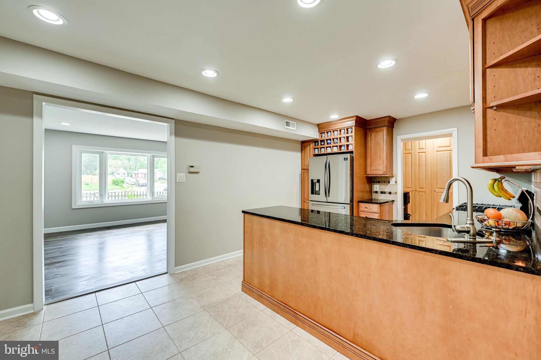 4005 Lees Corner Road Chantilly, VA 20151 - Photo 6 of 31 KItchen