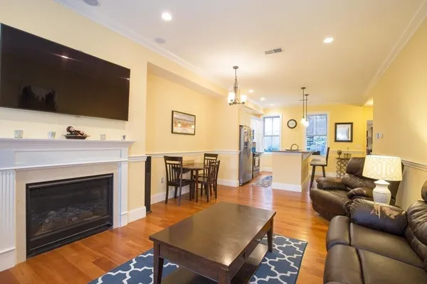 $5,995 | 8 Gates Street, Unit 1, Boston, MA 02127