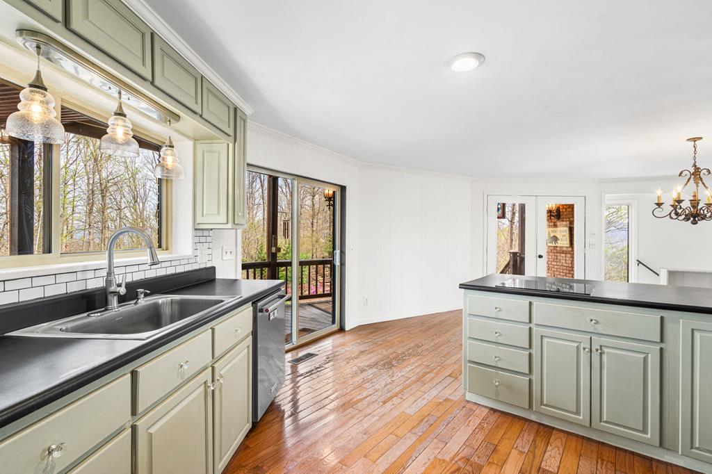 1900 Long Ridge Road Hiawassee, GA 30546 - Photo 15 of 41 Main level bath