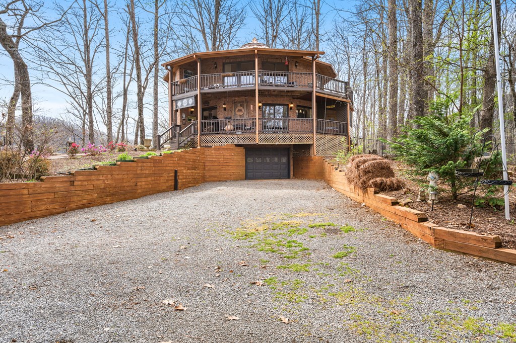 1900 Long Ridge Road Hiawassee, GA 30546 - Photo 5 of 41 Front of wrap-around deck