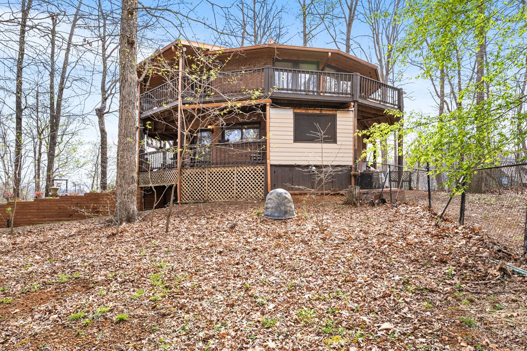 1900 Long Ridge Road Hiawassee, GA 30546 - Photo 8 of 41 Kitchen and breakfast bar