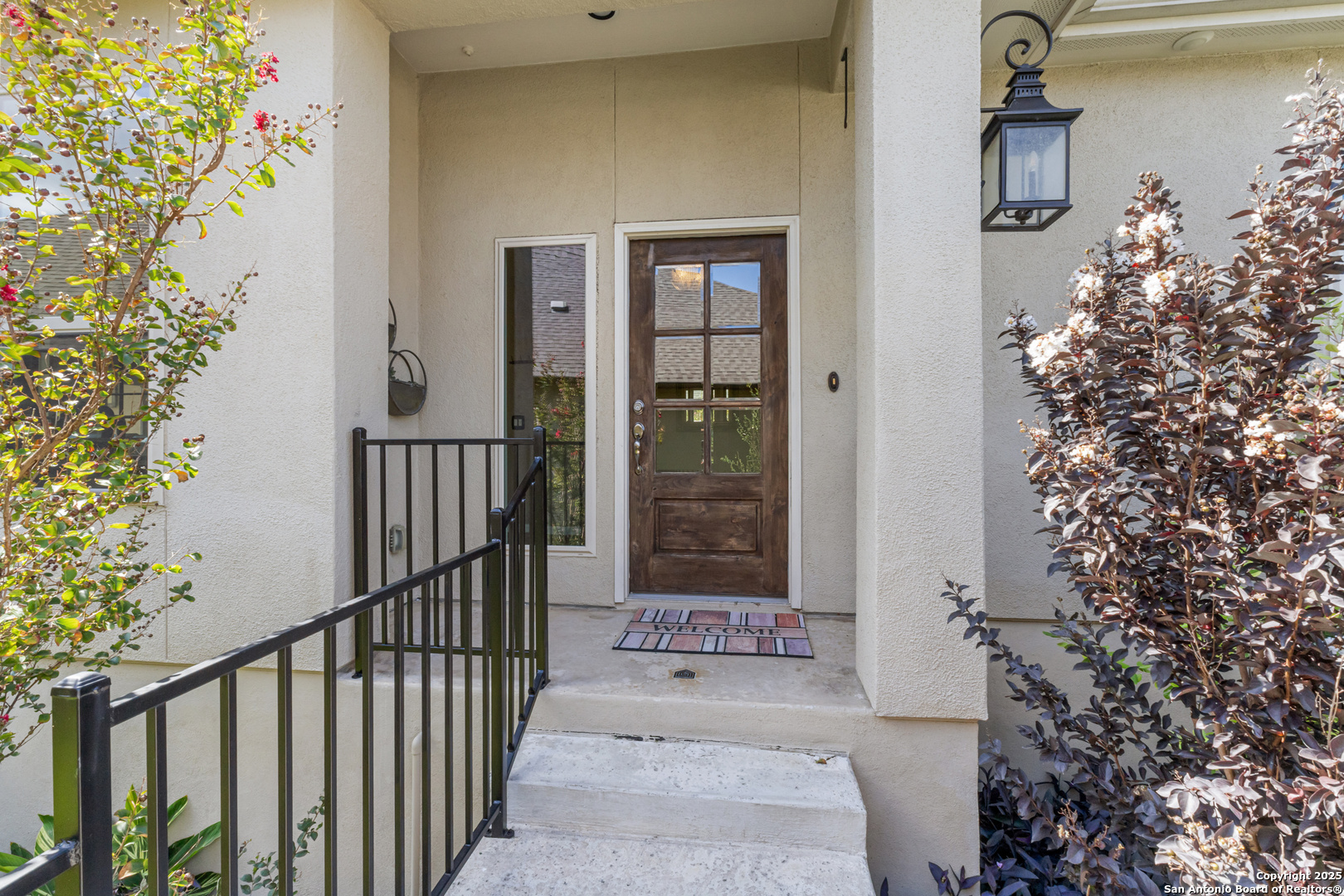 123 Gaucho Boerne, TX 78006 - Photo 3 of 26 a balcony view with a potted plant