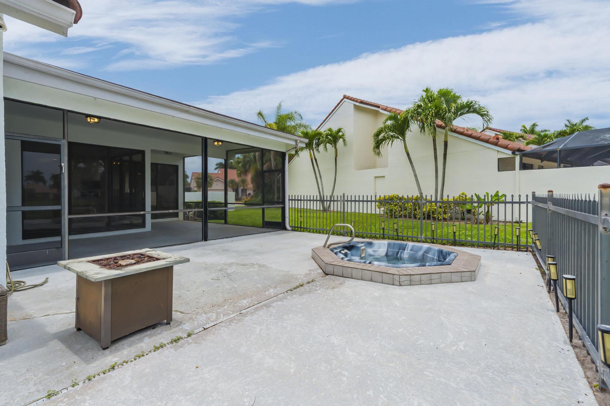19325 Cherry Hills Terrace Boca Raton, FL 33498 - Photo 57 of 75 049