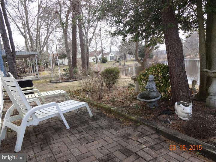 7 Mayfair Road Southampton, NJ 08088 - Photo 22 of 23 Patio