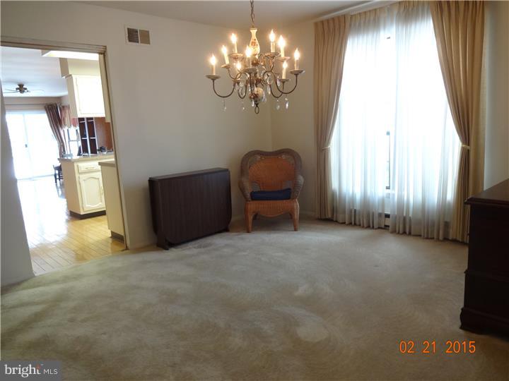 7 Mayfair Road Southampton, NJ 08088 - Photo 8 of 23 Dining Room