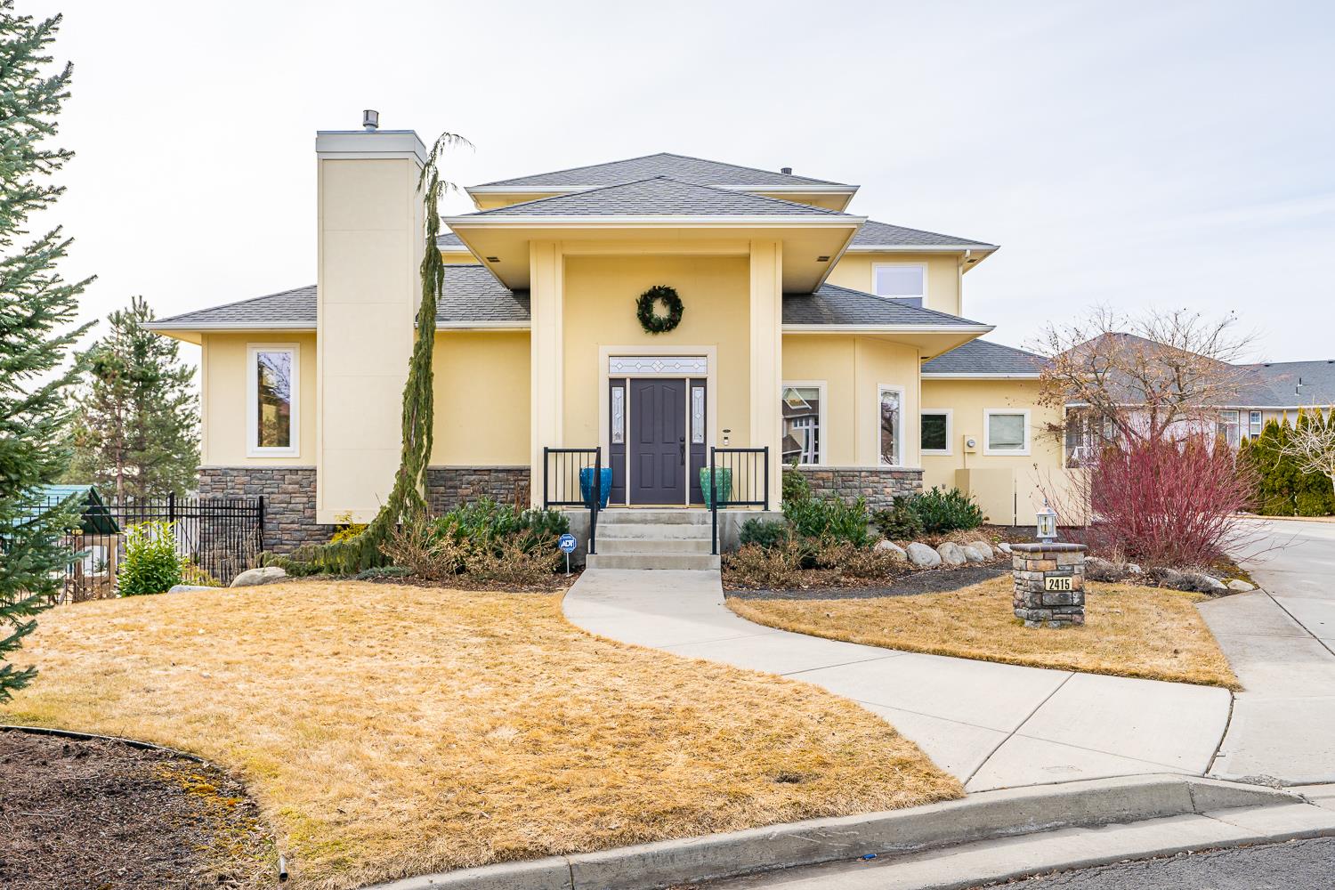2415 West Chadwick Lane Spokane, WA 99208 - Photo 1 of 43 Gallery Image 1