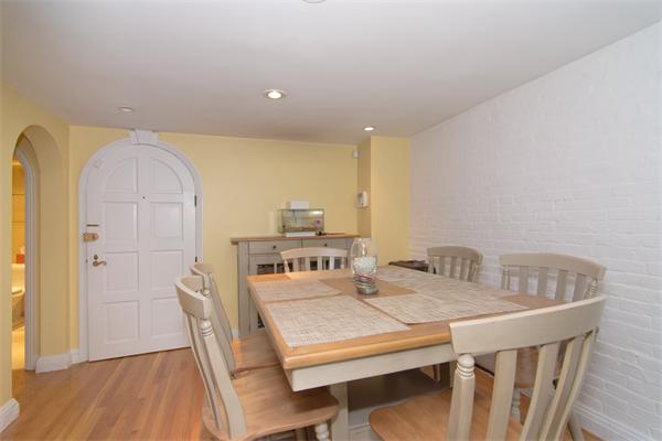124 Beacon Street, Unit 5R Boston, MA 02116 - Photo 7 of 11