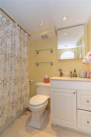 124 Beacon Street, Unit 5R Boston, MA 02116 - Photo 10 of 11