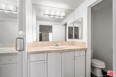 $775,000 | 5107 Coldwater Canyon Avenue, Unit 13, Sherman Oaks, CA 91423