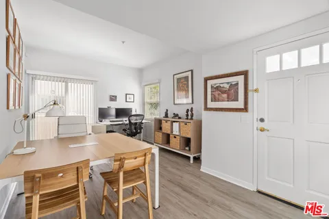 $775,000 | 5107 Coldwater Canyon Avenue, Unit 13, Sherman Oaks, CA 91423