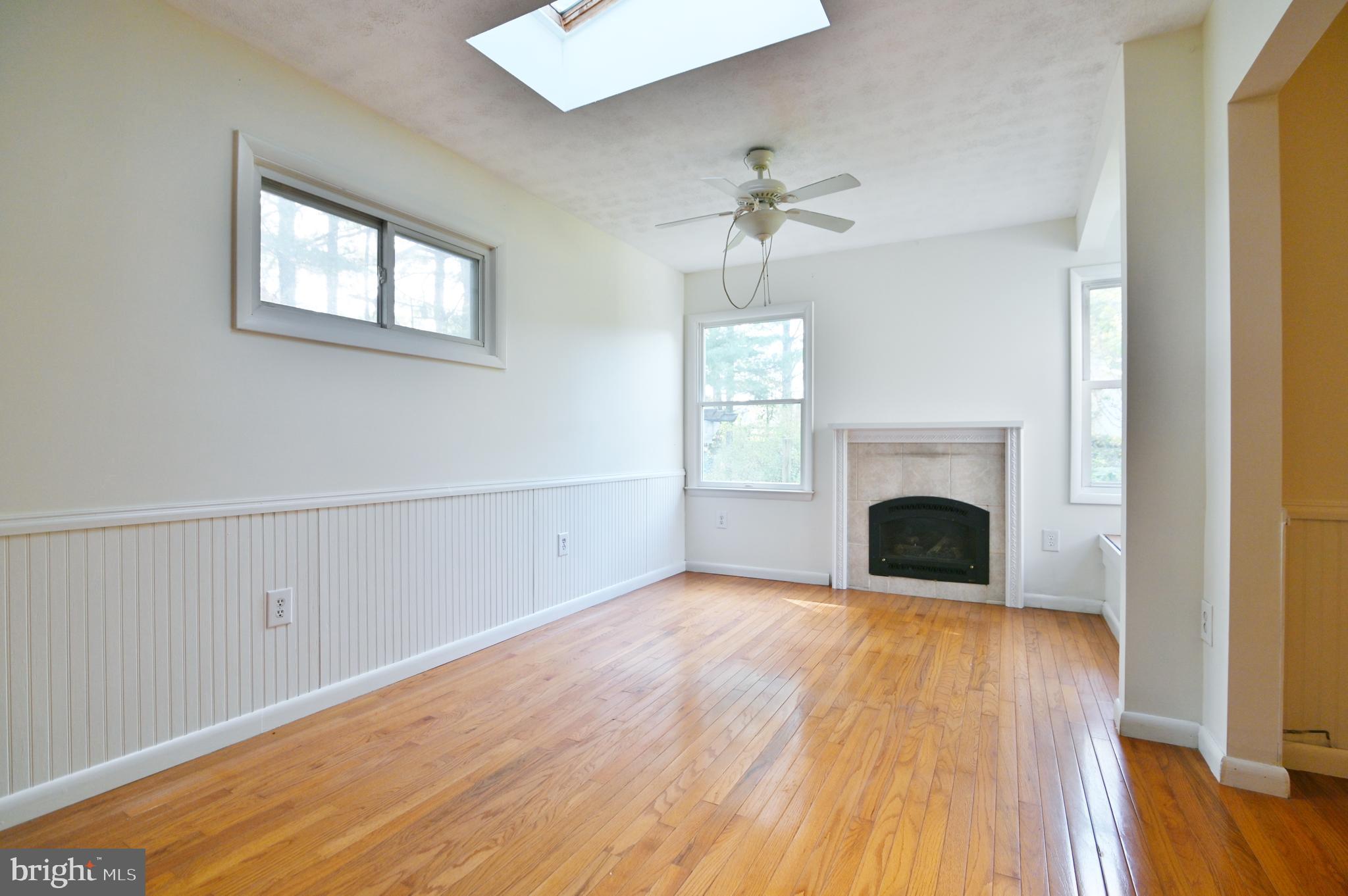 2784 Ridge Hollow Road Edinburg, VA 22824 - Photo 24 of 60 Primary Suite - Skylight, Gas Fireplace
