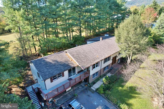 $434,000 | 2784 Ridge Hollow Road, Edinburg, VA 22824