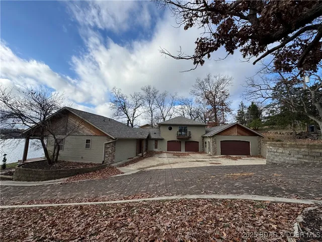 $1,100,000 | 43 Arrowhead Beach Road, Lake Ozark, MO 65049