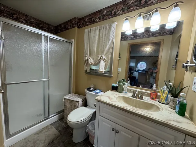 $1,100,000 | 43 Arrowhead Beach Road, Lake Ozark, MO 65049