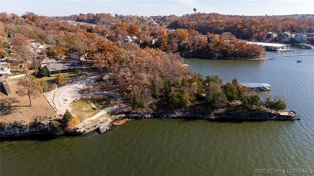 $1,100,000 | 43 Arrowhead Beach Road, Lake Ozark, MO 65049