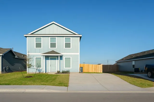 $1,950 | 2320 Blizzard Drive, Lockhart, TX 78644