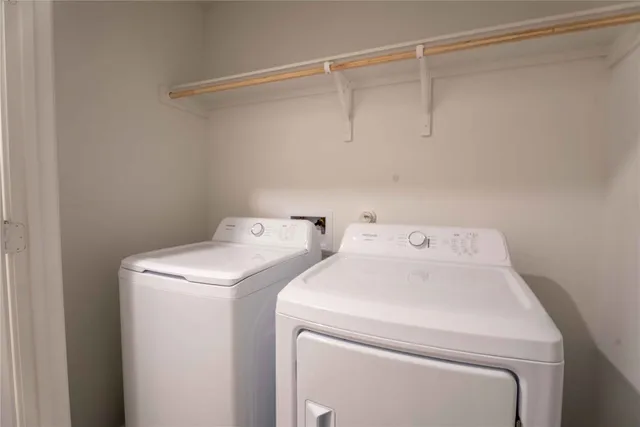 $1,950 | 2320 Blizzard Drive, Lockhart, TX 78644