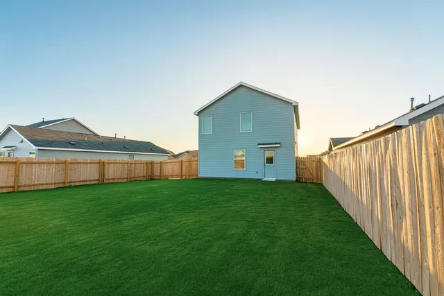 $1,950 | 2320 Blizzard Drive, Lockhart, TX 78644