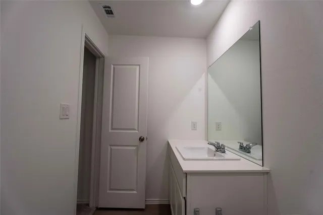 $1,950 | 2320 Blizzard Drive, Lockhart, TX 78644